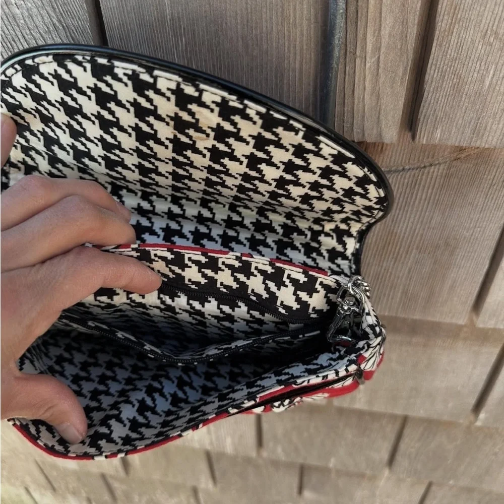 Vera Bradley Red and Black Floral Purse - Picture 3 of 4